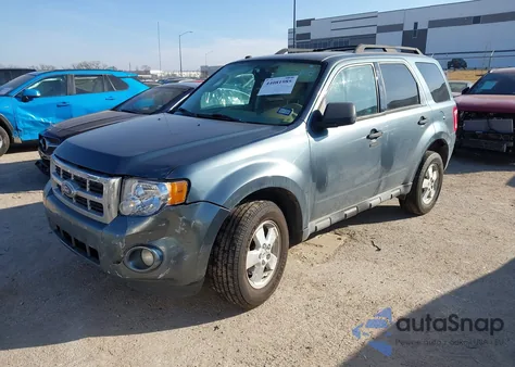 2011 Ford Escape Xlt z USA, uszkodzony, nr VIN 1FMCU9D78BKC08160